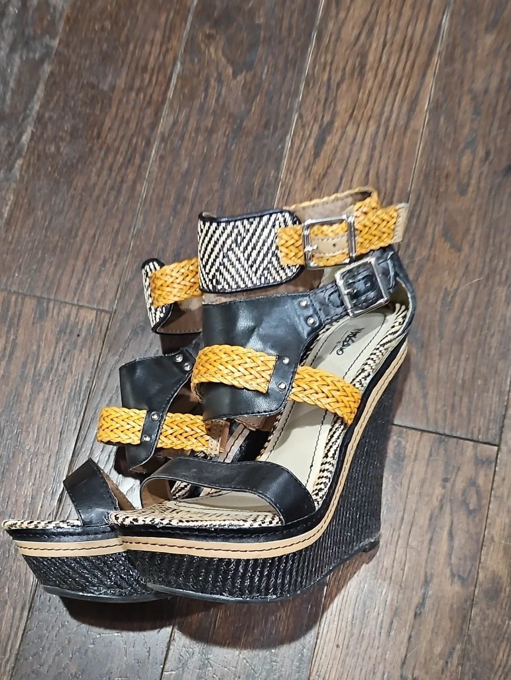 Mossimo Safari Wedges Platform  Size 7